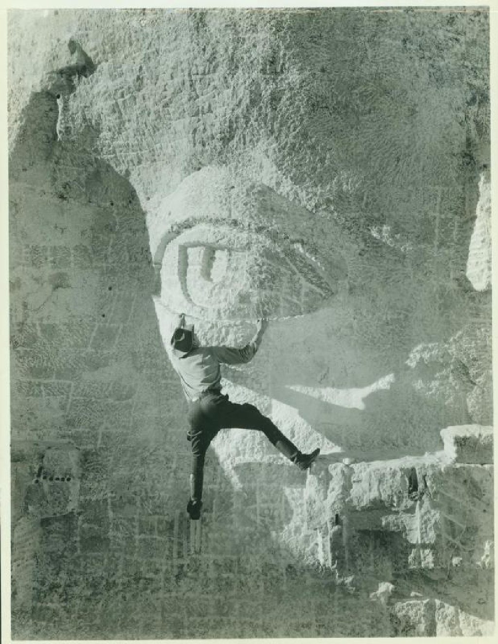 Mount-Rushmore/1024x768_Mount_Rushmore construction 12.jpg